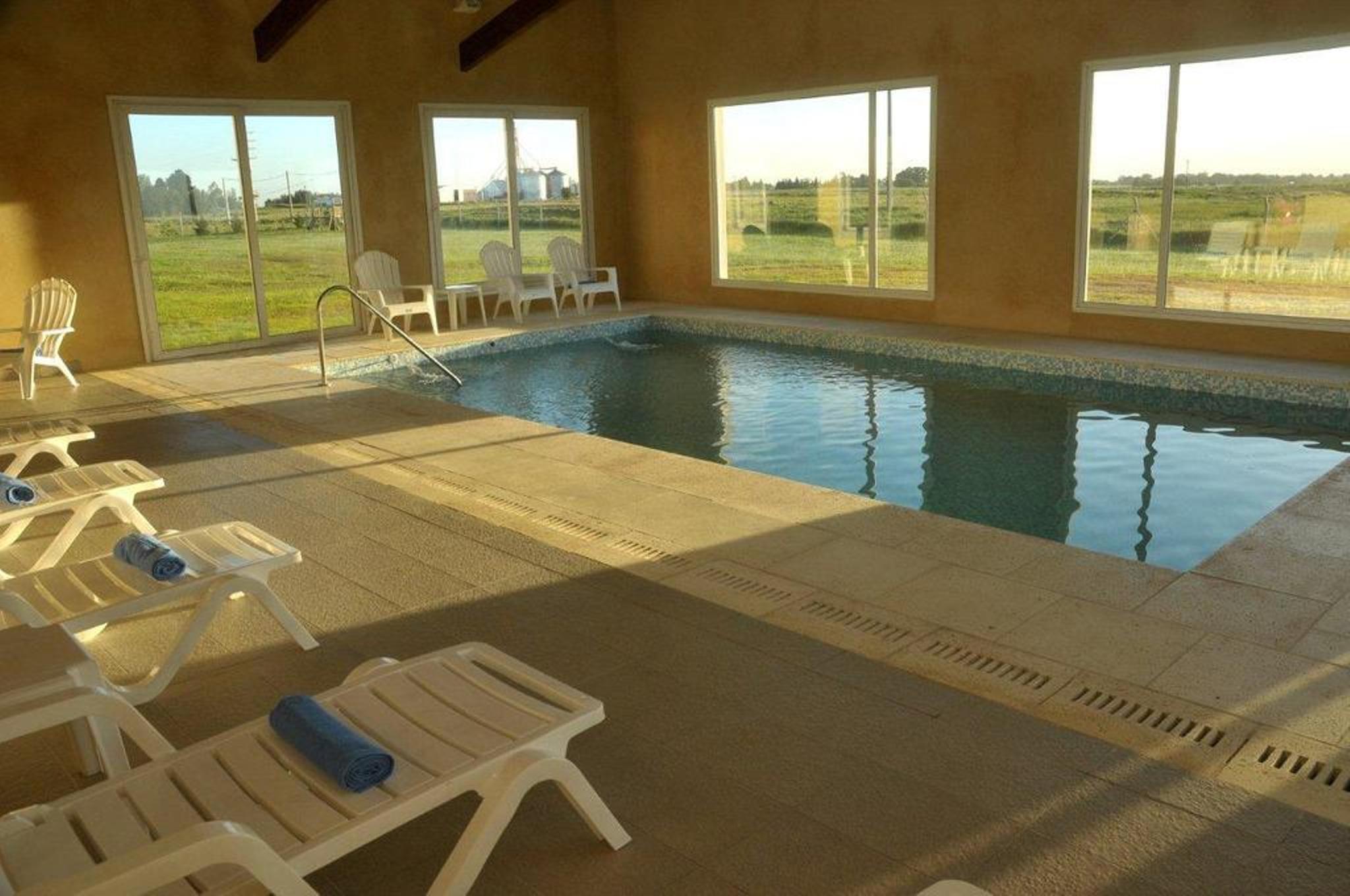 Hotel Howard Johnson Trenque Lauquen Exterior foto